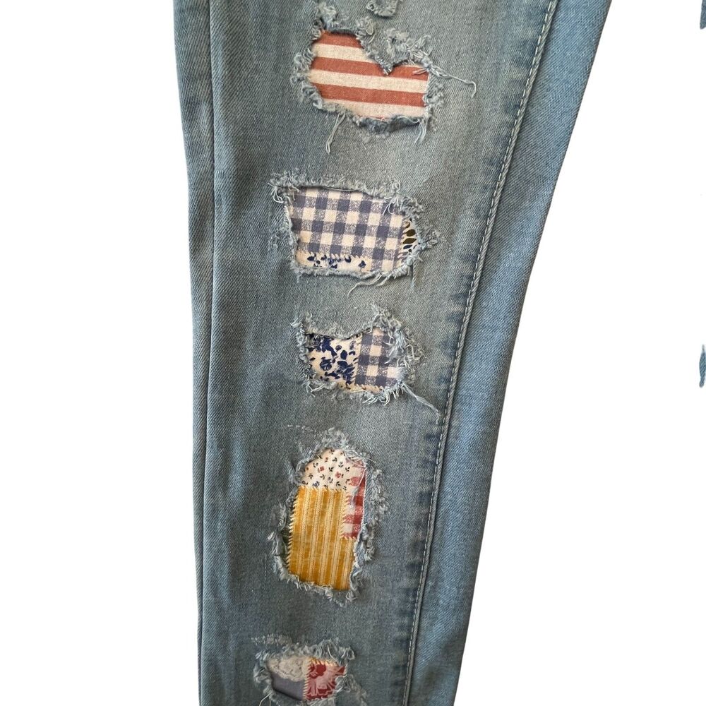 YMI WannabettaButt? Jeans Women 3 Mid Rise Distressed Skinny Boho Patches W23L29 - Picture 10 of 16